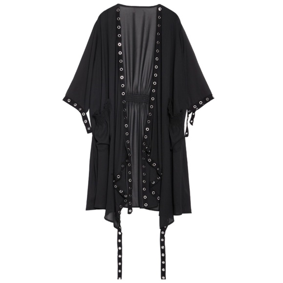 Lightweight Open Front Grommet Top - Picture 6 of 6